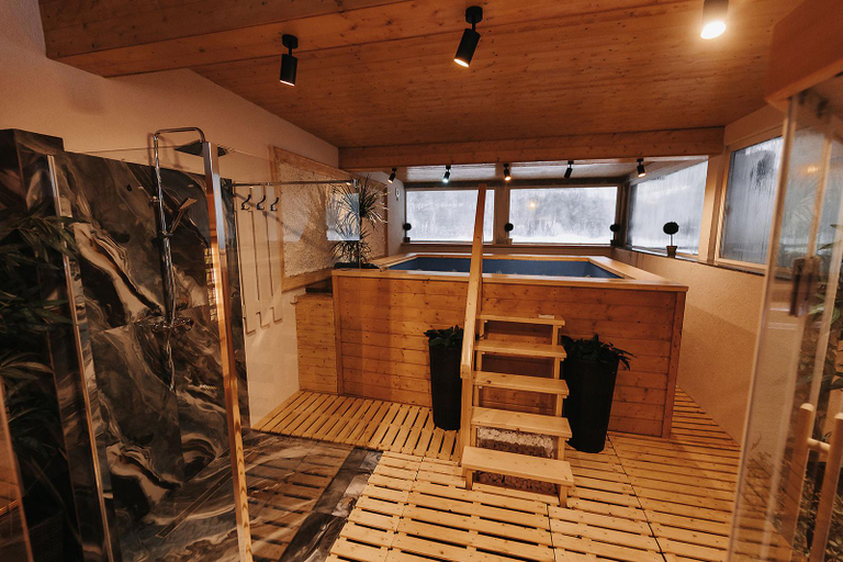 Bathroom 3, Royal Alpin Crown, Cavnic
