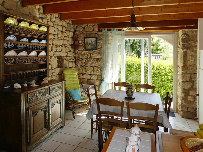 Food & Drinks, Stone House in Kersiny near the Beach, Finistère