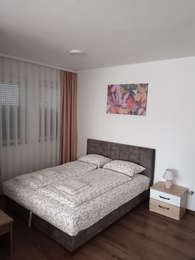 Others 5, Apartmani Centar, Sjenica
