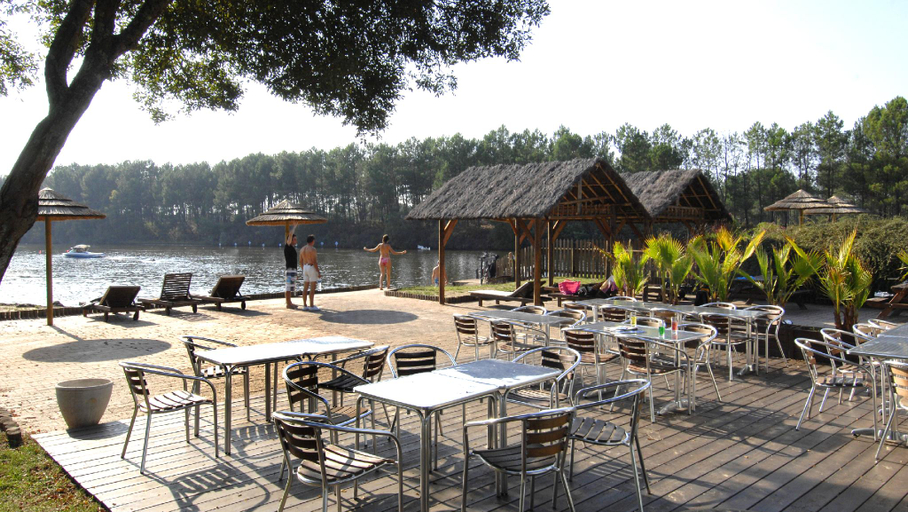 Others 2, Grand Chalet de Pitrot, Gironde