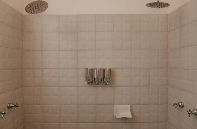 Bathroom, AirTabacalera, Mexico City