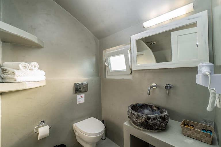 Bathroom 4, Central Fira Suites, South Aegean