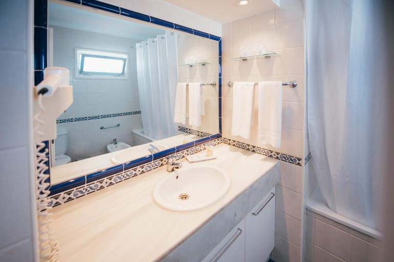 Bathroom 3, Palm Beach Tenerife, Santa Cruz de Tenerife