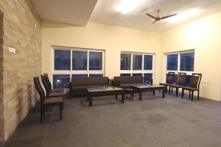 Others 4, Temple Tree Residence, Vellore