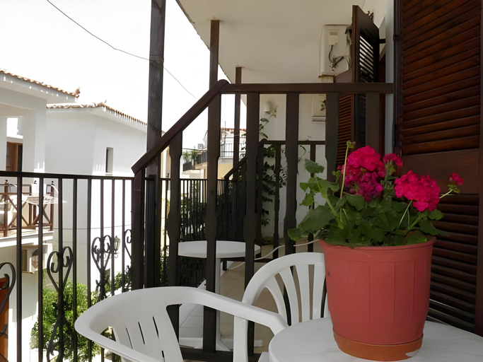 Interior view 3, Eleni's House Skiathos, Thessaly