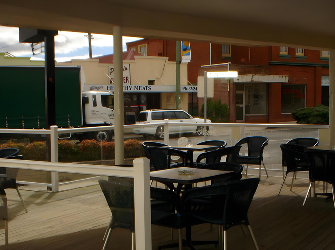 Food & Drinks 3, Happy Backpacker, Central Coast - Pt A