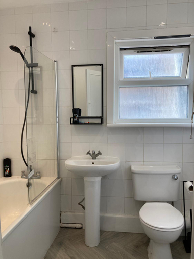 Bathroom 2, Greenhaven, London