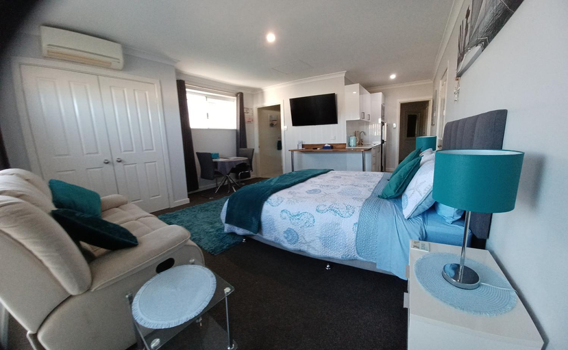 Bedroom 2, Palm Beach Guest House, Rockingham