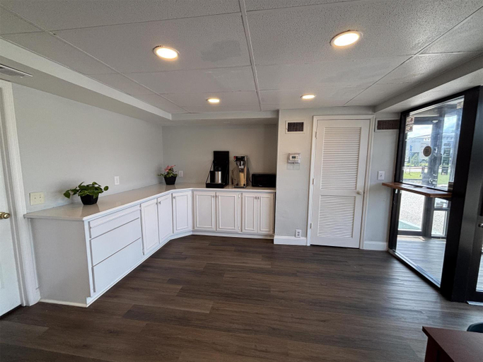 Public Area 2, Motel 6 – Conway, SC, Horry