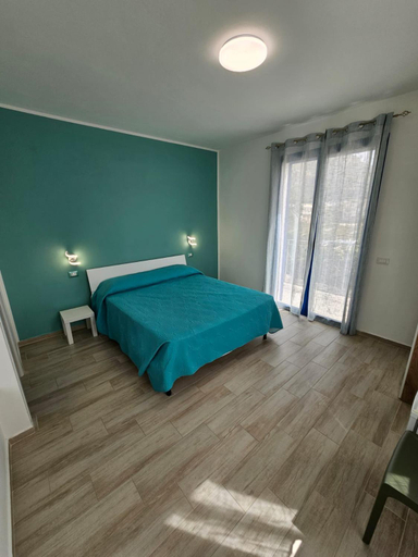 Bedroom 2, Un Posto Al Sole, Trapani