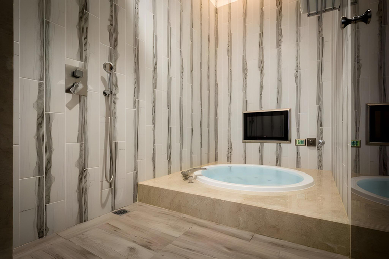 Bathroom 3, Norway Forest Leisure Motel, Taichung