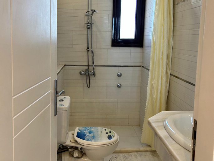 Bathroom 3, Hurhgada concierge at Turtles beach resort, Al-Ghurdaqah