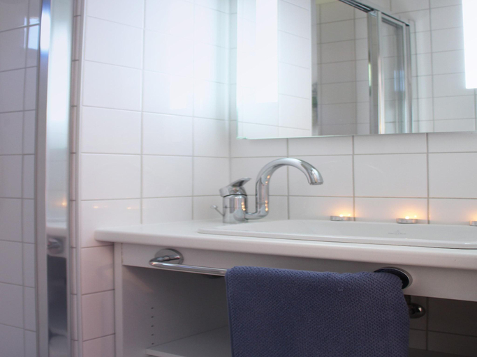 Bathroom 4, Cottage in Bitche with Heated Pool, Moselle