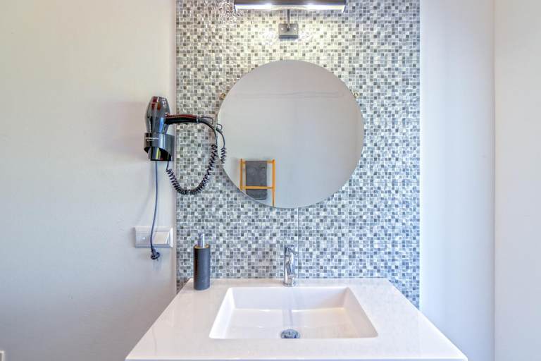 Bathroom, Sotam Country House EN342, Góis
