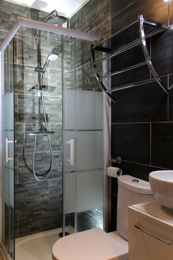 Bathroom 3, chambre Terremer, Haute-Corse
