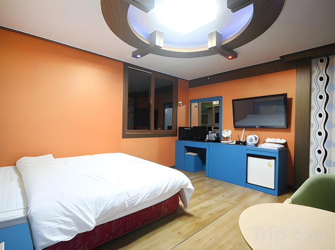 Bedroom 3, Tongyeong Wow, Tongyeong