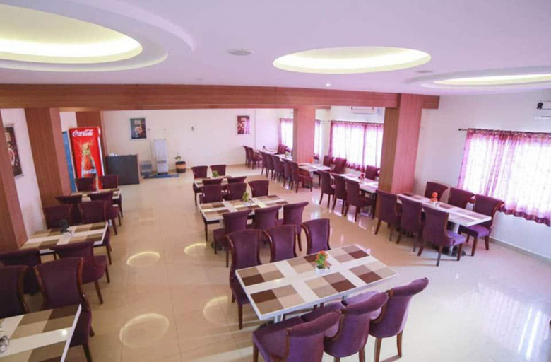 Food & Drinks 2, Prabhaa Grand Inn, Chittoor