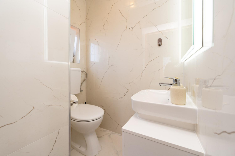 Bathroom 3, Apartments Bracic Spa, Sukošan