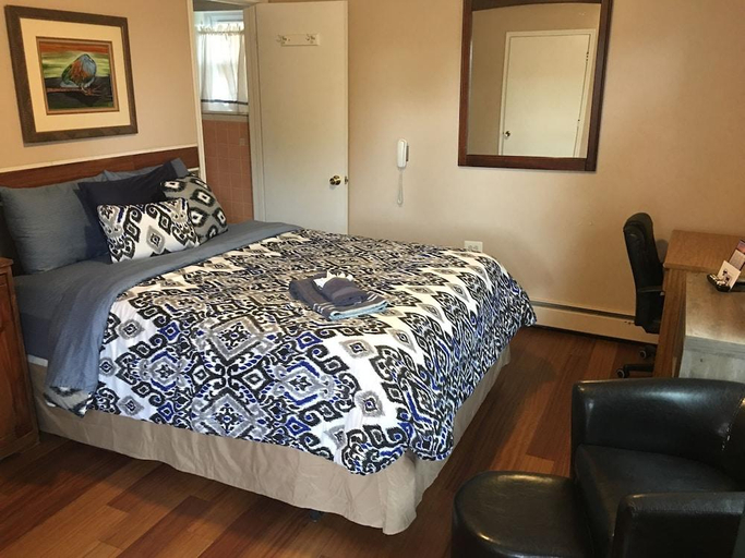 Bedroom 3, Big Bear Lodge, Alpena