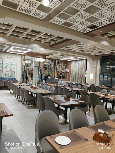 Food & Drinks 5, Hotel Annapurna, Ratlam