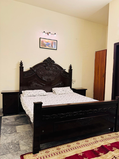 Others 5, Pansota House, Faisalabad