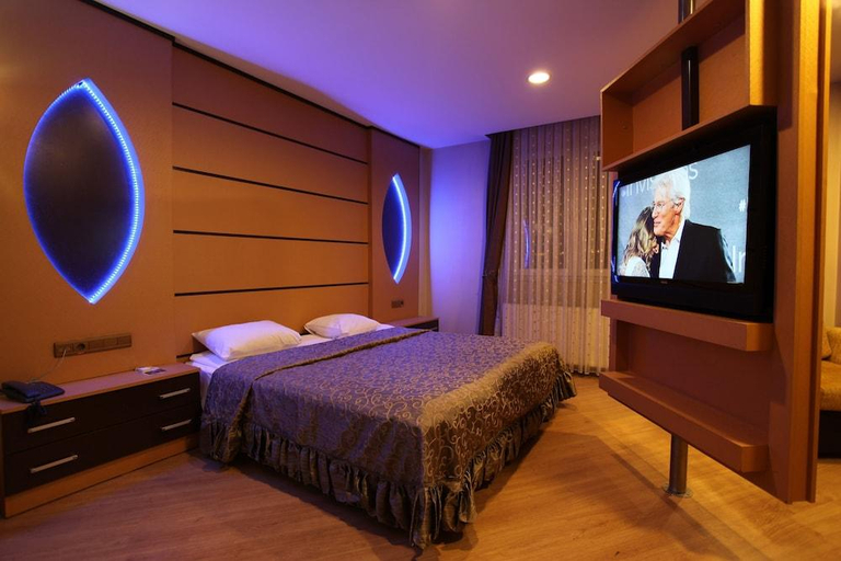 Bedroom 2, Grand Sakarya Hotel, Merkez