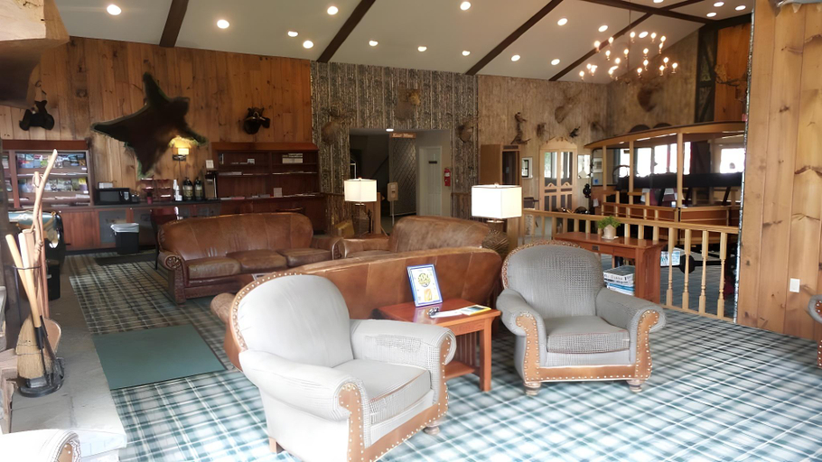 Public Area 2, The Green Granite North Conway, an Ascend Collection Hotel, Carroll