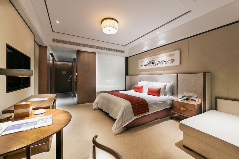 Bedroom 3, Qianhu Hotel, Ningbo