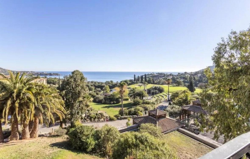 Others 4, CAP ESTEREL - Appartement 5 personnes vue mer, Var