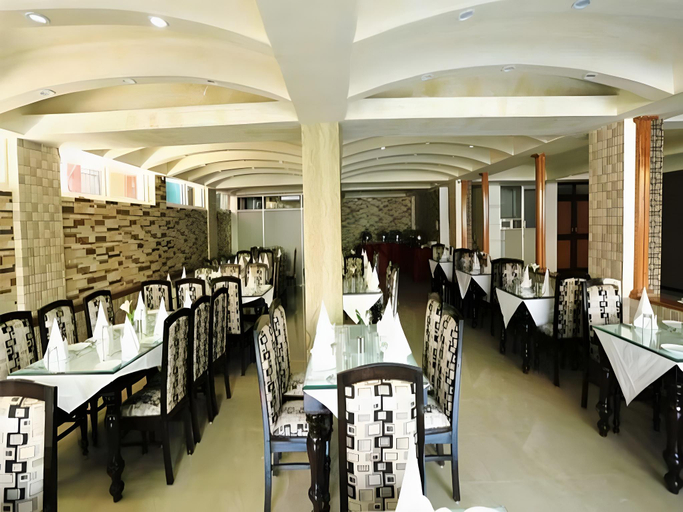 Food & Drinks 4, Crown Plaza Residency Srinagar, Srinagar