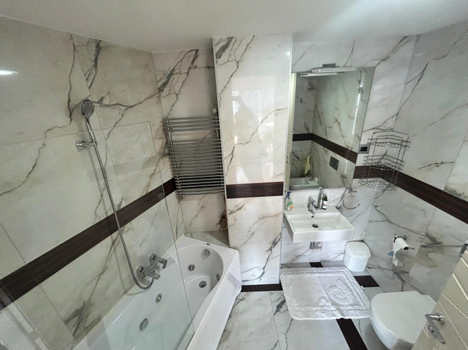 Bathroom 3, Apartments Krug