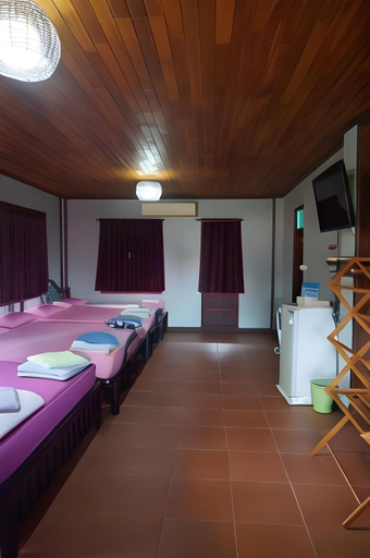 Bedroom 2, Pooma Resort, Tha Mai