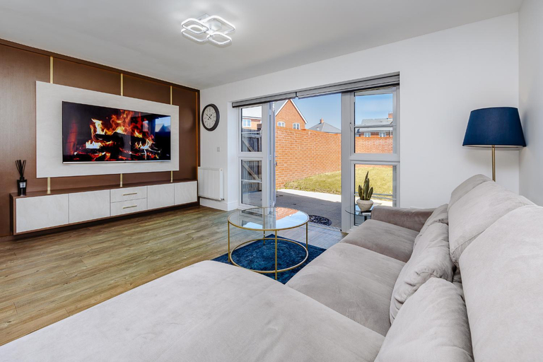 Others 5, My Chester Luxury Home, Essex