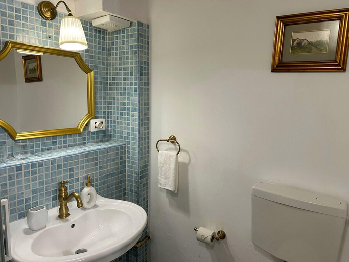 Bathroom 3, La Clementina, Ragusa