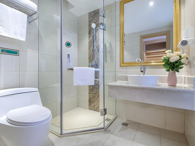 Bathroom 3, Vienna Hotel Shandong Zaozhuang Qingtan Road, Zaozhuang
