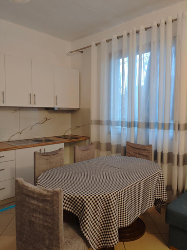 Others 3, Asja's Apartment Vlore, Vlorës