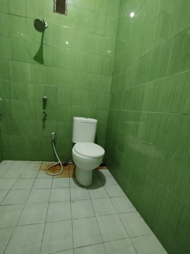 Bathroom 4, Hotel O Losmen Arkansas Syariah, Banjar