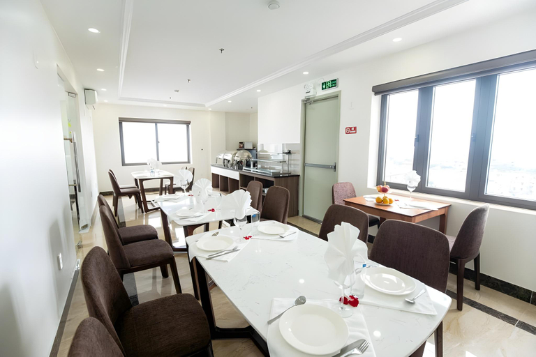 Food & Drinks 3, Queenie Hotel, Hải An