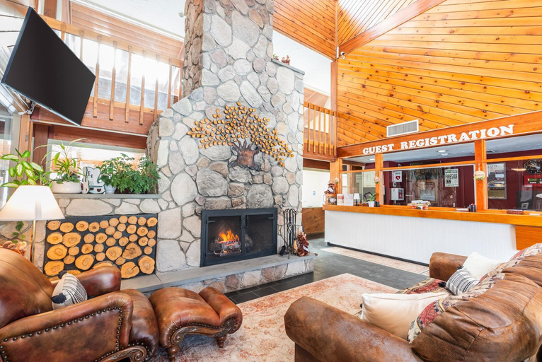 Public Area 2, Fireside Inn & Suites Gilford, Belknap