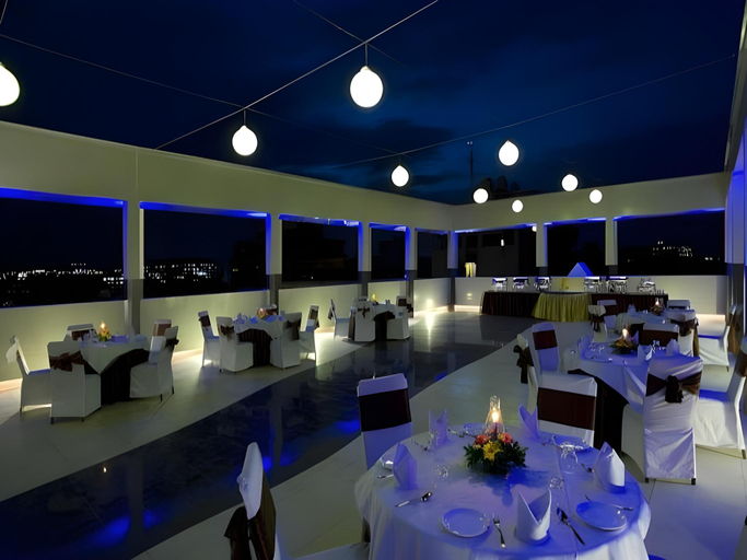 Food & Drinks 5, Kapila Business Hotel, Pune