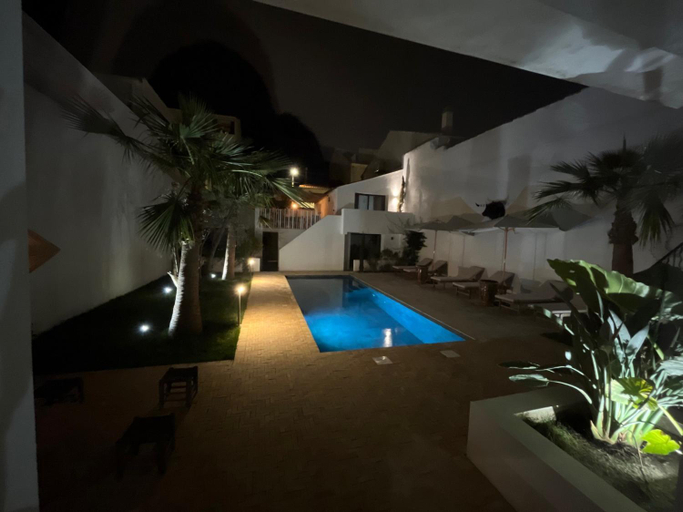 Sport & Beauty 5, La Maison De Ville - Piscine & SPA, Hérault