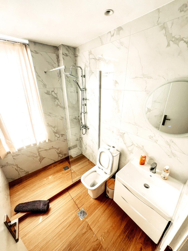Bathroom, Studios & Shared Acropolis View Roof, Attica