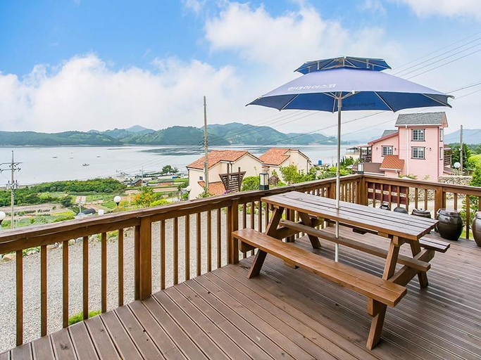 Others 2, Namhae landscape Pension, Namhae