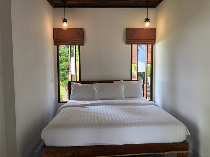 Others 3, Itsara bungalow, Ko Phangan
