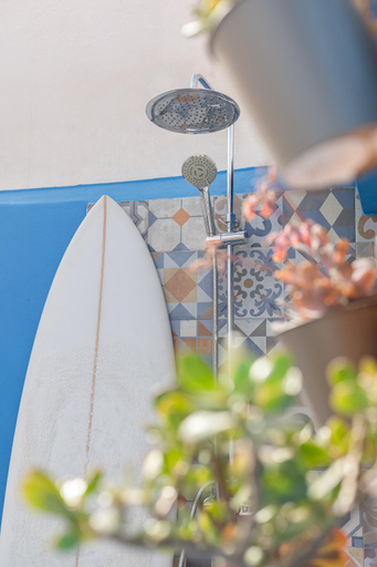 Others 3, Casa Tamar, Lagos