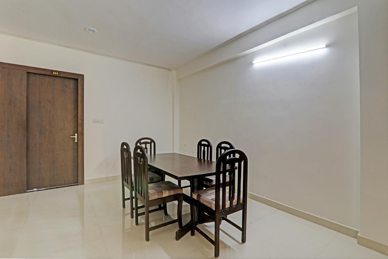Food & Drinks 5, The Bunglo (Villa), Kaushambi