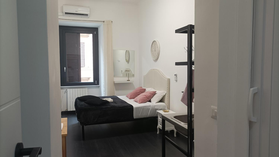Others 5, B&B little appartaments, Roma