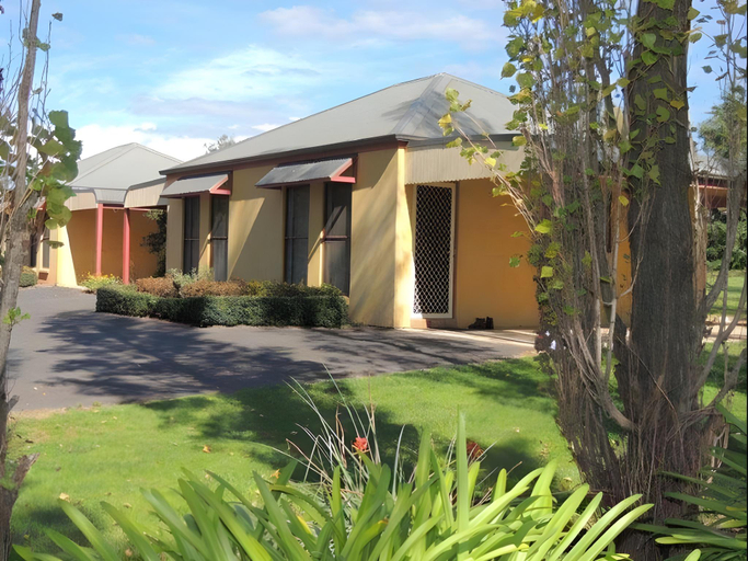 Others 2, Melview Greens Apartments, Orange