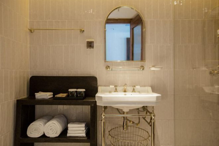 Bathroom 4, Cloud Inn River View hotel, Chongqing