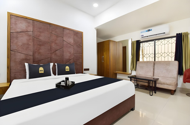 Bedroom 5, Hotel Palace, Chandrapur